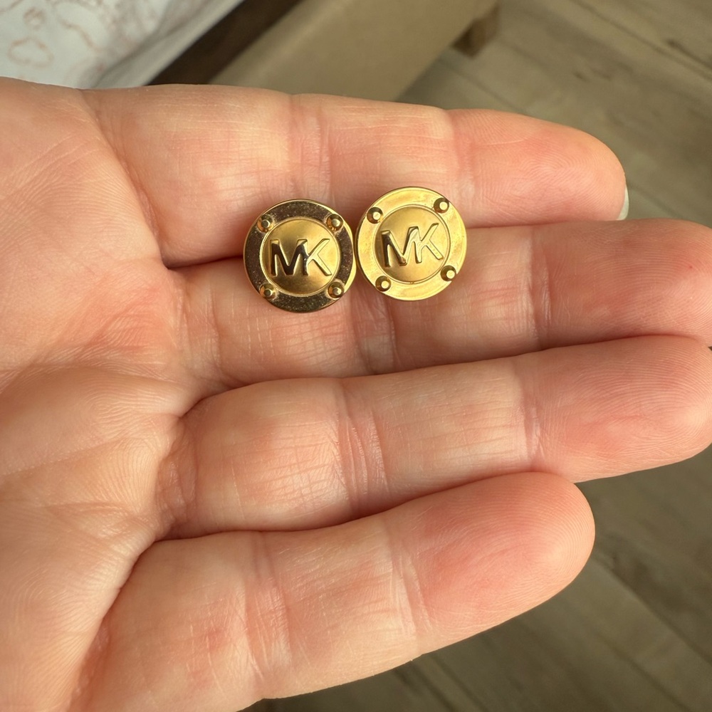 Michael Kors Gold Button Set - image 1